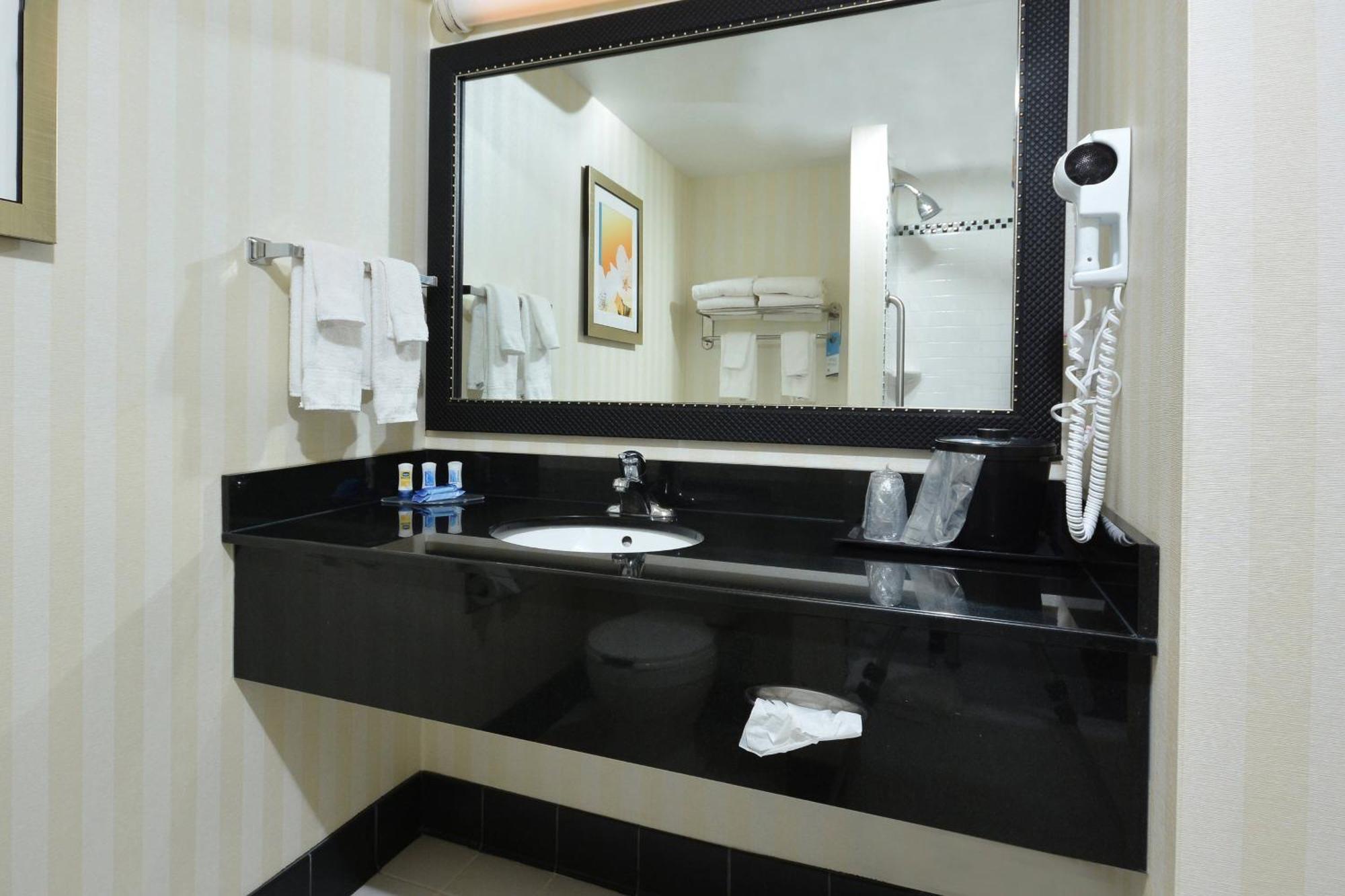 Fairfield Inn & Suites Wytheville Eksteriør billede